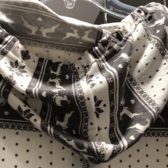 Women’s Polyester Spandex onesie - Picture 3 of 6